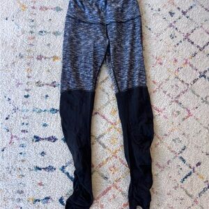 Lululemon Stirrup Leggings, Size 8